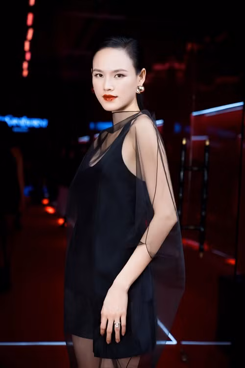Nữ người mẫu chăm sóc da, giữ dáng kỹ lưỡng để có được ngoại hình nuột nà. Ảnh: FB Tuyết Lan.