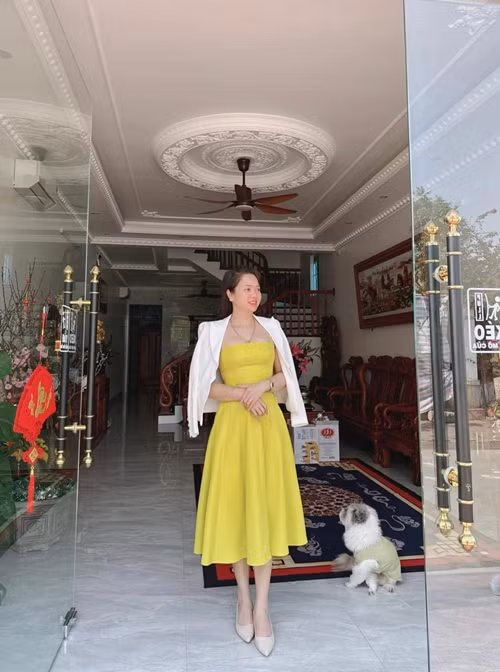 Thu Hà sở hữu vóc dáng gợi cảm, gương mặt trẻ trung ở tuổi 45. Ảnh: FB Thu Hà.