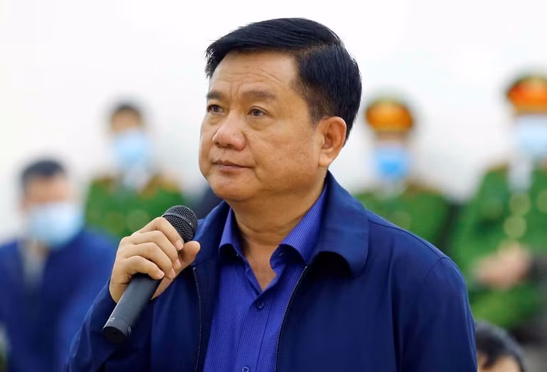 Ong Dinh La Thang moi boi thuong 4.5 ty, con hon 600 ty thu hoi the nao?