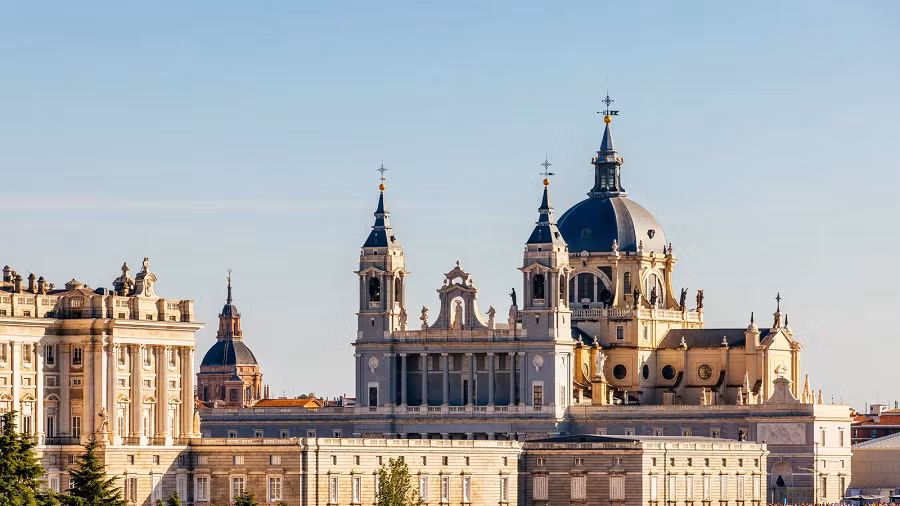 Madrid là thủ đô cao thứ hai của Châu Âu khi nằm ở độ cao khoảng 667 mét so với mực nước biển. Ảnh: GI.