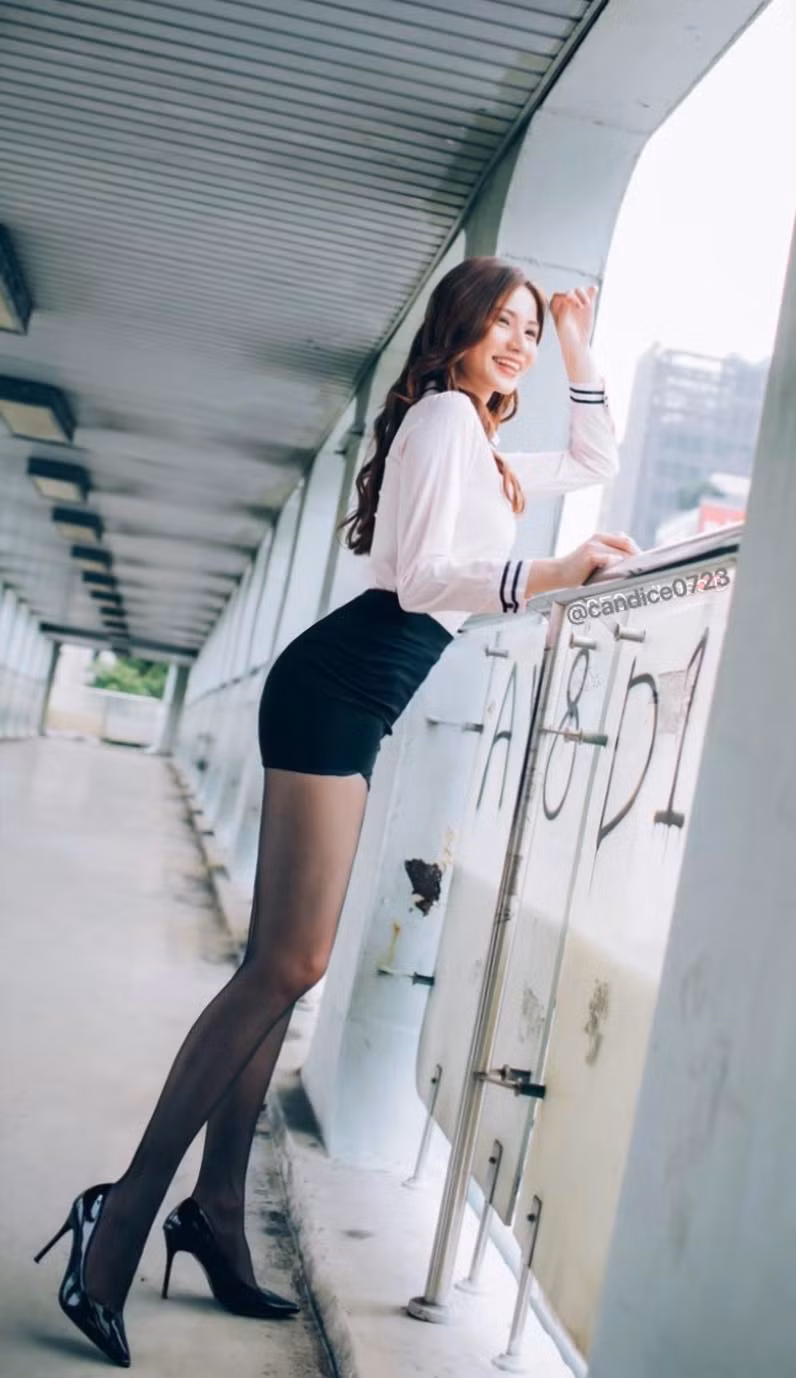 Thái Dịch Tâm cũng rất chăm chỉ livestream trò chuyện với fan về công việc, cuộc sống và sở thích của mình, tạo được ấn tượng rất tốt, tăng thêm số người hâm mộ.