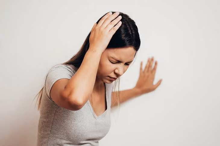 Sau 6 tiếng đồng hồ, mặc cho các bác sĩ hết lòng cứu chữa, song do lipid máu quá cao và vùng nhồi máu quá lớn, cô Hoàng Ngọc vẫn nhắm mắt xuôi tay tại bệnh viện.