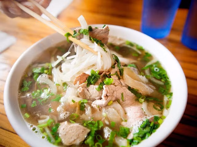 Tuy nhiên, Jason nói rằng 77% những người tham gia cuộc thử nghiệm nghiên cứu vào thời điểm đó là phụ nữ, 82% có bằng đại học và 95% là người da trắng. Nói cách khác, những đối tượng này không được lấy mẫu ngẫu nhiên và không thể đại diện cho toàn bộ xã hội.