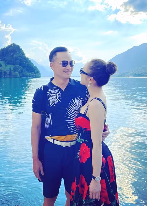 Bà xã của Chi Bảo đếm ngược từng ngày về nước vì nhớ con trai.
