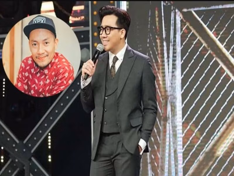 Khi dẫn Rap Việt, khi giới thiệu một thí sinh trùng với tên tình cũ của Hari Won, Trấn Thành nói rằng, "Tiến Đạt" là một cái tên khá nhạy cảm. Đến phần giao lưu, nam MC trêu đùa thí sinh này:"Chào Tiến Đạt, anh không hy vọng em họ Đinh". Ngoài ra, trong tập thi có thí sinh tên Tiến Thành, Trấn Thành không ngần ngại đưa ra câu hỏi: "Bạn là mix giữa Trấn Thành và Tiến Đạt đó hả?". Ảnh: Tổ Quốc