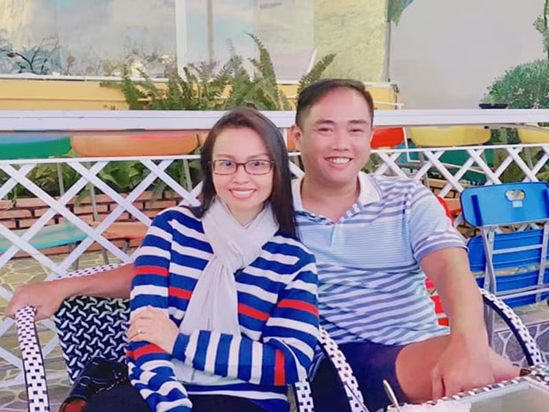 Nhạc sĩ Minh Vy từng chia sẻ, khi về sống chung, thi thoảng vợ chồng anh vẫn có những bất đồng quan điểm nhưng nam nhạc sĩ luôn biết cách dung hòa. Ảnh: FBNV