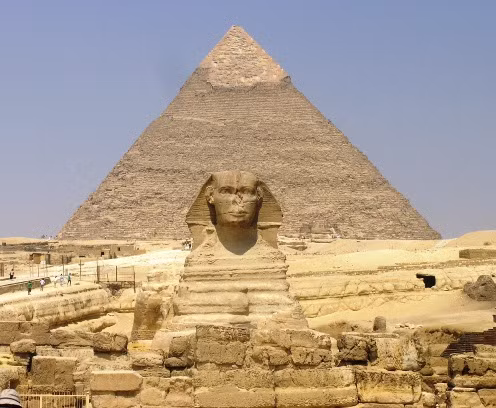 Theo mô hình tính toán trên máy tính, tượng Nhân Sư lớn và ba Kim tự tháp tại Giza tương thích với đai Orion vào năm 10.450 trước Công Nguyên.