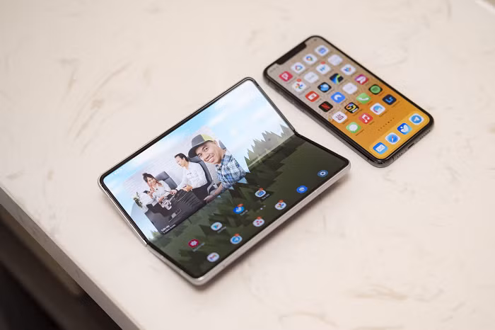 Câu hỏi đặt ra là tại sao đến tận bây giờ Apple vẫn chưa ra mắt iPhone gập của riêng mình?