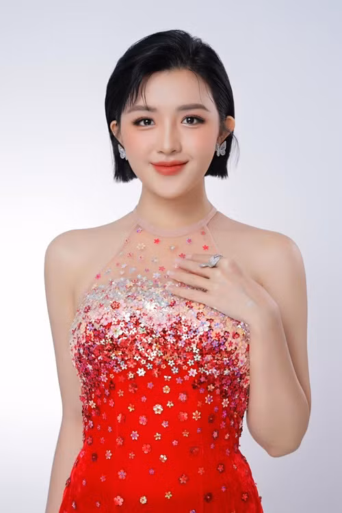 Quản Trần Gia Hân giành giải Người đẹp hùng biện, vào thẳng top 30 trong chung kết Hoa hậu Quốc gia Việt Nam 2024. Người đẹp từng giành danh hiệu á hậu 2 cuộc thi Miss Peace Vietnam 2022. Ảnh: FB Gia Hân.