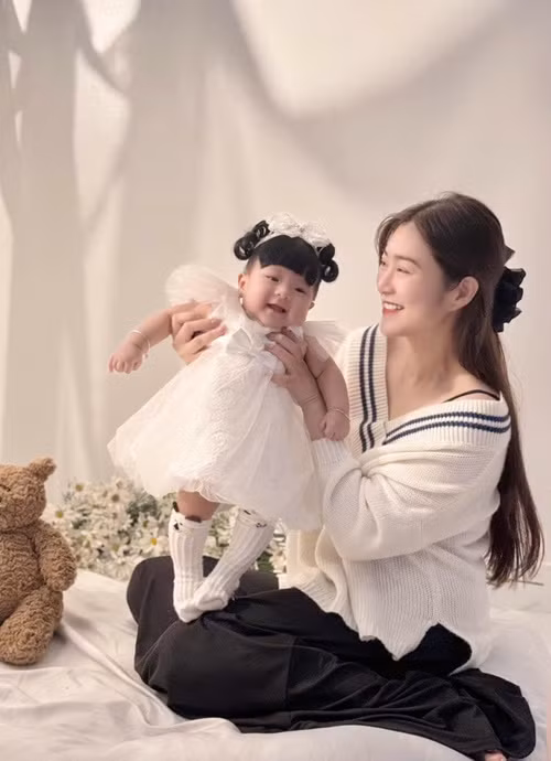 Khi con gái được 3 tháng tuổi, Thanh Trúc bắt đầu hành trình lấy lại vóc dáng.
