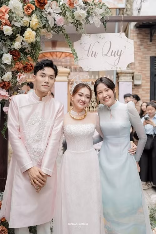 Trước đó, vào tháng 11/2023, Phương Lan và Phan Đạt tổ chức lễ ăn hỏi tại TPHCM. Ảnh: NVCC.