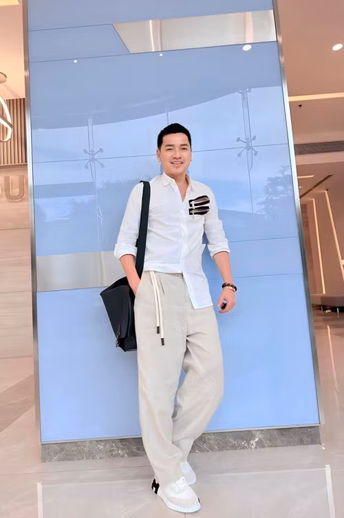 Quang Minh hiện tại tích cực đóng phim ở Việt Nam. Ảnh: FB Quang Minh.