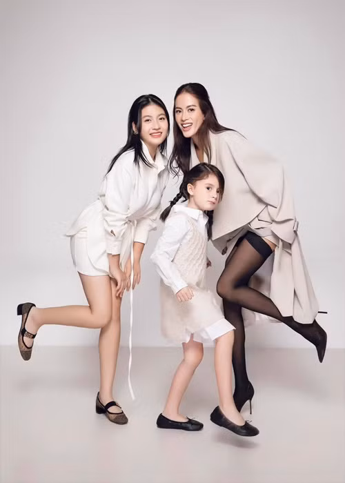 Con gái đầu của Như Vân xinh như hot girl còn ái nữ thứ hai mang vẻ đẹp lai Tây. Ảnh: FB Như Vân.