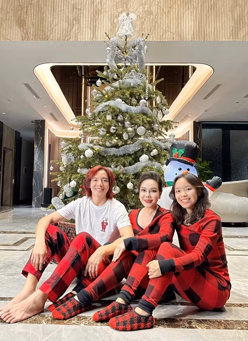 Con gái của Việt Hương - Hoài Phương nhanh chóng hòa nhập cuộc sống ở Việt Nam dù sống từ nhỏ ở Mỹ. Ảnh: FB Việt Hương.