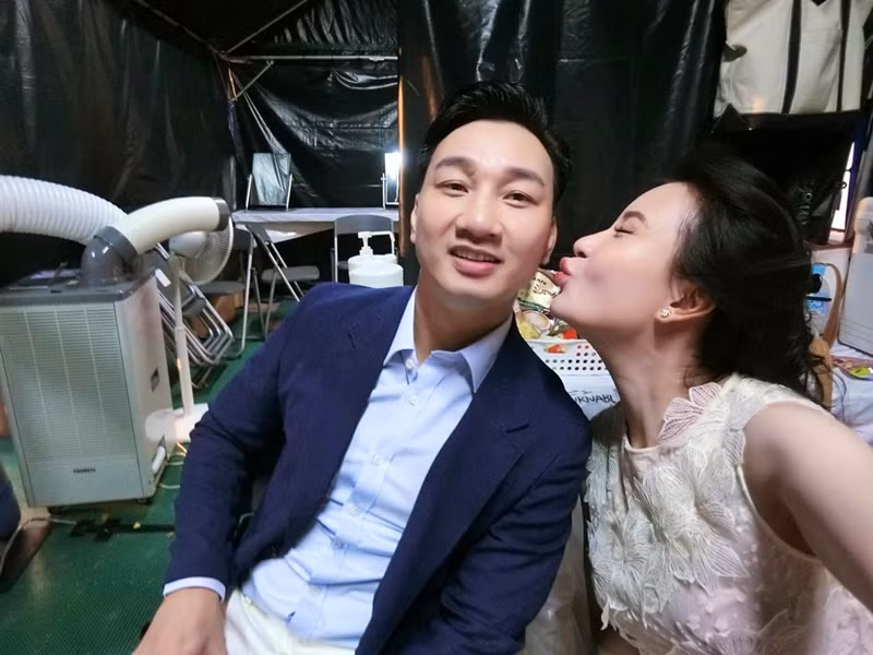 Thành Trung cho biết, khi còn hẹn hò, anh rất lãng mạn nên mới có thể "cưa đổ" Ngọc Hương. Ảnh: FB Ngọc Hương.