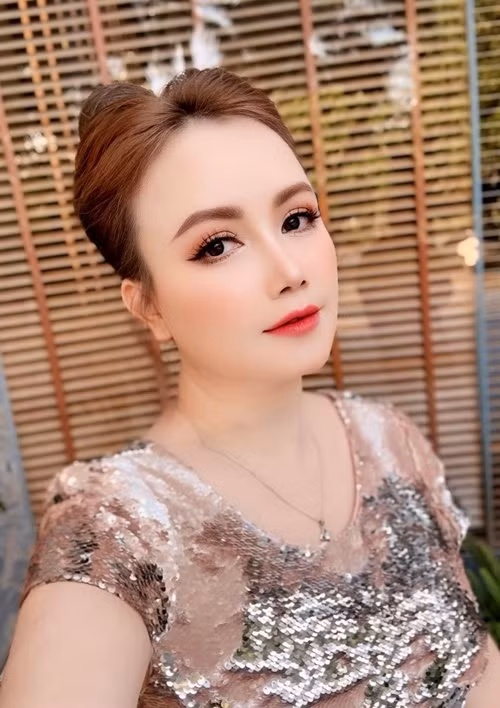 10 năm sau, Hoàng Yến tái hôn. Người chồng thứ 3 của Hoàng Yến kém cô đến 8 tuổi. Cả hai không có con chung nên tình cảm ngày càng phai nhạt rồi cuối cùng chia tay. Ảnh: FB Đào Hoàng Yến.