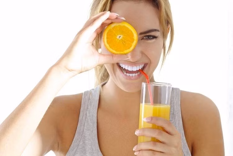 Kiên nhẫn và có ý chí là đặc điểm dễ nhận thấy ở người thích quả cam. Họ thận trọng, tỉ mỉ trong mọi việc nên dễ gặt hái được thành công. Về tình yêu, tuýp người này yêu chân thành bằng cả trái tim, sẵn sàng hi sinh bản thân vì người yêu.
