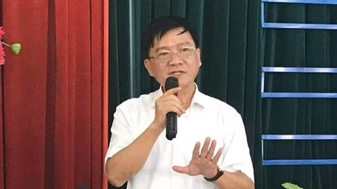 Ông Trần Ngọc Căng (nguyên Chủ tịch UBND tỉnh Quảng Ngãi): Bị kỷ luật cảnh cáo.
