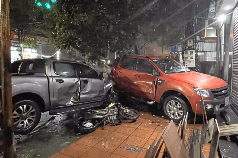 Tạm giữ tài xế xe bán tải gây tai nạn liên hoàn ở Quảng Ninh Tam giu tai xe xe ban tai gay tai nan lien hoan o Quang Ninh