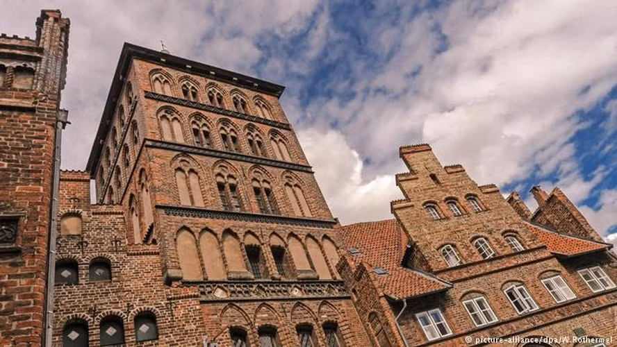 Thành phố Lubeck chứa đựng khu phố cổ xưa nhất còn sót lại từ thời trung cổ, đã được UNESCO công nhận là Di sản thế giới.