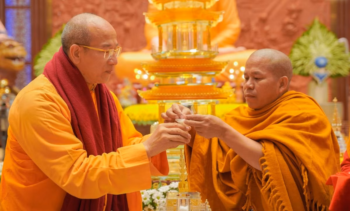 Trụ trì chùa Ba Vàng Thích Trúc Thái Minh bị kỷ luật cảnh cáo Tru tri chua Ba Vang Thich Truc Thai Minh bi ky luat canh cao