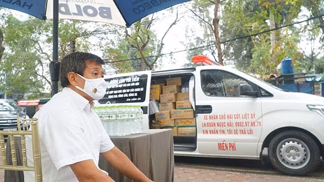 Nói về kỷ niệm đáng nhớ nhất của ông Hải từ khi chạy xe chở bệnh nhân đến bây giờ ông buồn rầu nói: "Hôm đó, tôi chở cô Nguyễn Thị Kiều, 34 tuổi ở Huế và được lãnh đạo bệnh viện nói tôi làm sao để cho cô ấy đươc nhắm mắt ở nhà. Tôi đã cố gắng hết sức nhưng cô ấy đã ra đi trên xe của tôi. Quãng đường tôi chở bệnh nhân về nhà là 170km". 