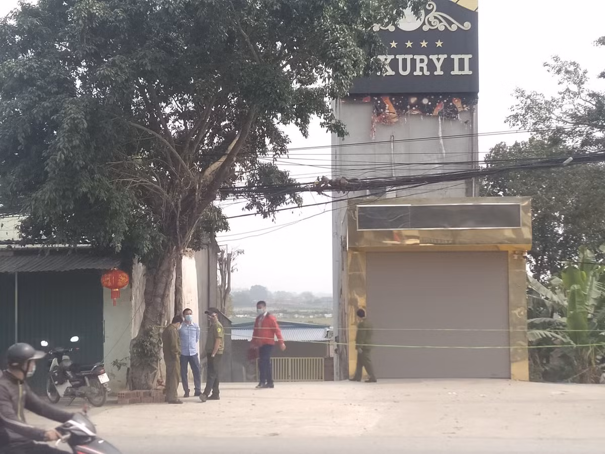 Vu dam chem o karaoke Luxury II Hoa Binh: Hung thu duong tinh voi ma tuy-Hinh-2