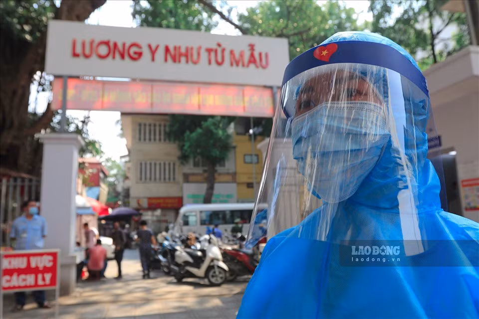 Được biết trên toàn địa bàn thành phố sẽ có khoảng 21.000 người trở về từ Đà Nẵng, liên quan đến bệnh nhân số 447 và bệnh nhân 459 sẽ được kiểm tra, lấy mẫu xét nghiệm nhanh từ nay cho đến hết 1.8.