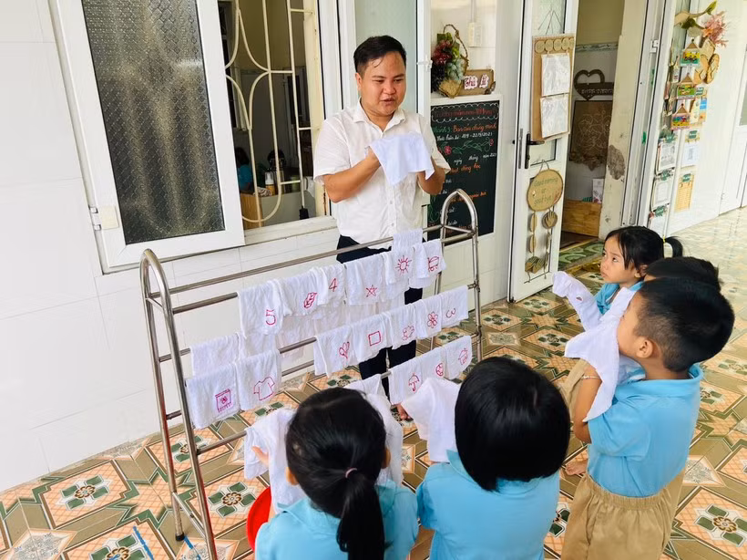 Thay giao vuot dinh kien gan bo voi nghe-Hinh-2