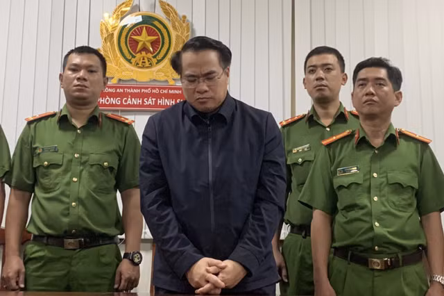 Phiên xét xử “đại án đăng kiểm” dự kiến kéo dài 3 tháng Phien xet xu “dai an dang kiem” du kien keo dai 3 thang