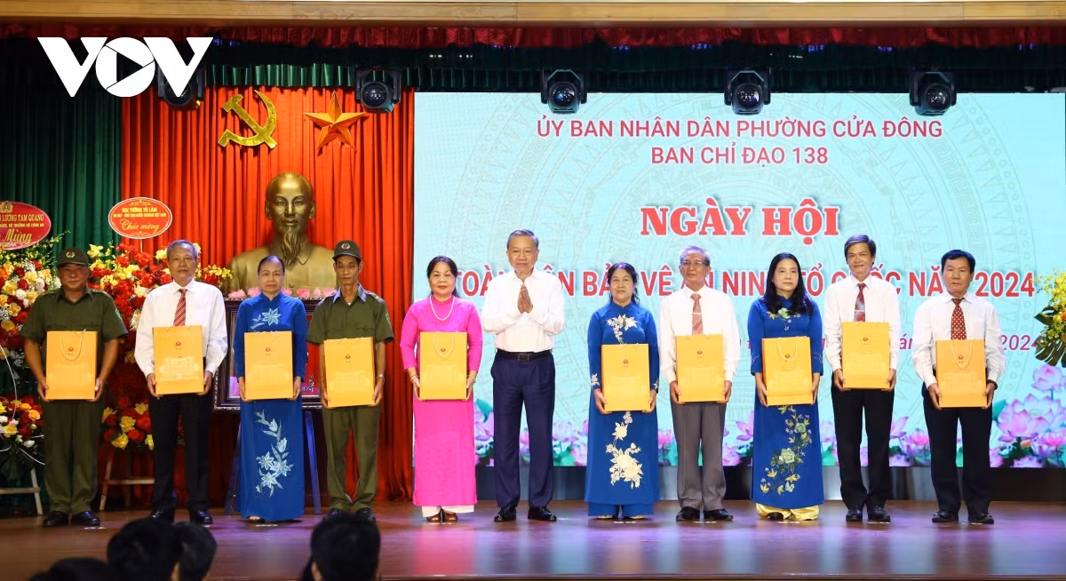Chủ tịch nước Tô Lâm dự Ngày hội toàn dân bảo vệ an ninh Tổ quốc - Hình 3 Chu tich nuoc To Lam du Ngay hoi toan dan bao ve an ninh To quoc-Hinh-3