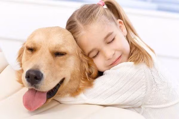 “Mặc dù không phải là hiện tượng chung giữa tất cả chủ sở hữu và chó, nhưng có một số bằng chứng cho thấy chó thuần chủng và chủ sở hữu có xu hướng giống nhau ở một mức độ nào đó”, Katrina Holland, nhân viên nghiên cứu của nhóm hành vi con người tại Dogs Trust, một tổ chức từ thiện bảo vệ động vật ở Anh, nói với Live Science. (Ảnh: Coolmate)