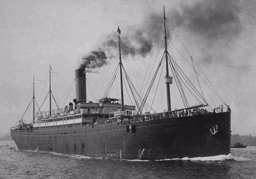 2. RMS Republic: RMS Republic được đóng vào năm 1903 và hoạt động như một tàu biển chạy bằng hơi nước. Rạng sáng ngày 23/1/1909, nó va chạm với tàu chở khách Lloyd Italiano SS Florida ngoài khơi Nantucket, Massachusetts và chìm vào ngày hôm sau lúc khoảng 8:40 tối. Tổng cộng có sáu người thiệt mạng. Kể từ khi tàu chìm, đã có nhiều tin đồn và truyền thuyết xung quanh kho báu được cho là đã chìm cùng con tàu. Giá trị của kho báu bị chìm nếu khai quật được, có thể trị giá hàng trăm triệu đô la thậm chí là một tỷ đô la. Ảnh:Wikipedia
