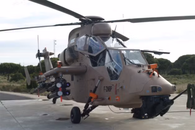 Tuy nhiên phía Philippines cũng cho biết số lượng trực thăng T129 ATAK được nước này mua từ Thổ Nhĩ Kỳ "sẽ ít hơn 10 chiếc" - nghĩa là chưa đủ cho một phi đội. Nhiều thông tin cho rằng con số này sẽ rơi vào khoảng 8 chiếc với trị giá ước tính lên đến 400 triệu USD. Nguồn ảnh: Tube.