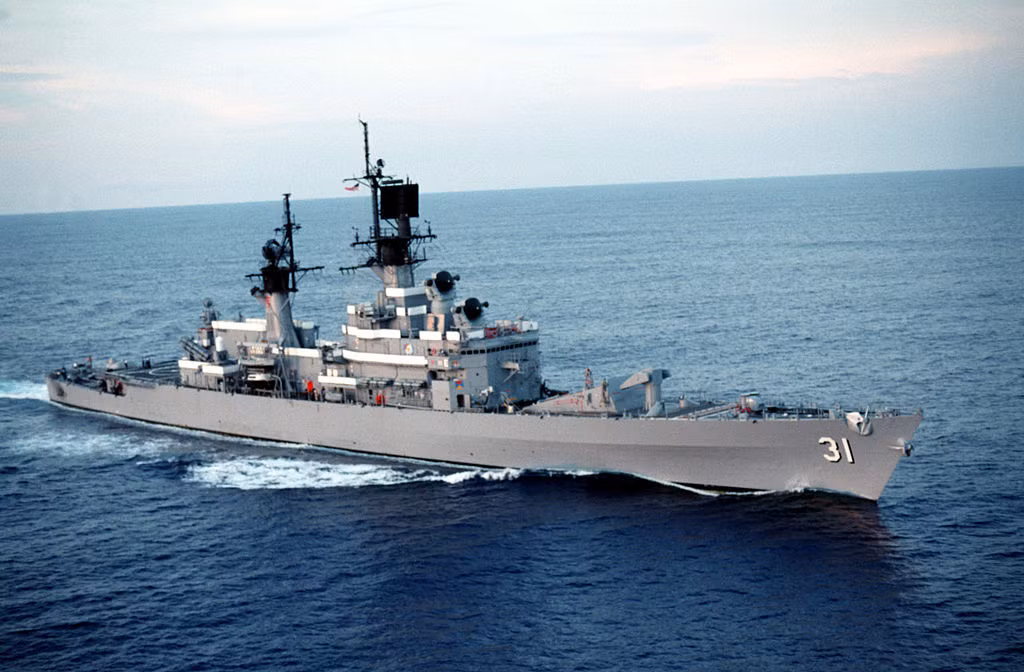 Sau khi kiểm soát vùng trời bằng hệ thống radar dày đặc và chắc chắn rằng Mỹ không đưa máy bay tham chiến trong trận này. Ngay lập tức, các chiến đấu cơ MiG-17F của ta được lệnh xuất kích dù điều kiện thời tiết không được tốt. Nguồn ảnh: Wikipedia.