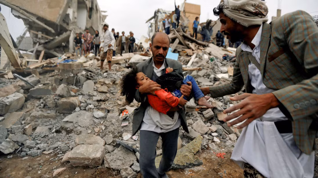 Cuối cùng là cuộc xung đột tại Yemen. Cũng bắt đầu từ năm 2011 bởi sự tác động của các cuộc xung đột ở Syria, cuộc chiến ở Yemen tới nay đã cướp đi sinh mạng của khoảng 48.000 người. Nguồn ảnh: Pinterest.