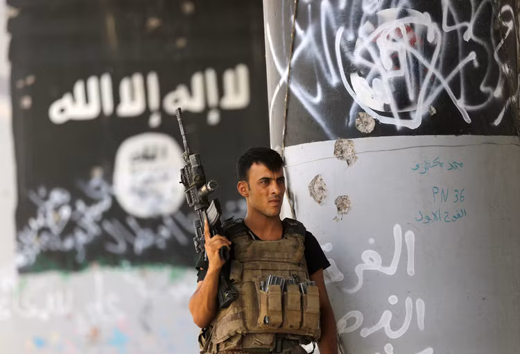 Trong năm 2015, lực lượng quân đội Iraq đã tiến hành những chiến dịch quy mô lớn nhắm vào các thành phố Ramadi, Fallujah và Tikrit để tạo ra bước đệm cho trận chiến đánh vào Mosul - thành trì của chủ nghĩa khủng bố. Nguồn ảnh: BI.