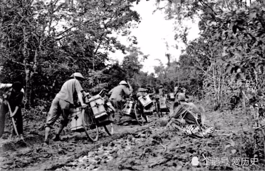 Các loại hàng hoá quan trọng bao gồm lương thực, thực phẩm và đạn dược đều được vận chuyển theo cách thức này. Nguồn ảnh: QQ.