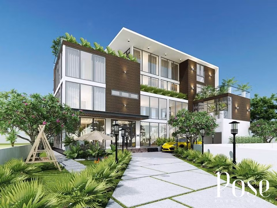 Theo tìm hiểu của Kiến Thức, bất động sản này được mua với giá là 1 triệu đô. Sau đó, Ngọc Trinh mời kiến trúc sư thiết kế và hoàn thiện nội thất. Nữ hoàng nội y rất tỉ mỉ trong khâu hoàn thiện khi yêu cầu từng chi tiết phải được thiết kế một cách kĩ lưỡng nhất. Người đẹp cũng không tiếc tiền khi đặt mua toàn đồ đạc nội thất từ nước ngoài để về bày biện cho căn nhà thêm sang trọng. Tính cả thiết kế lại và lắp đặt nội thất, căn biệt thự có giá trị tổng cộng khoảng 2 triệu đô. Ảnh: Pose