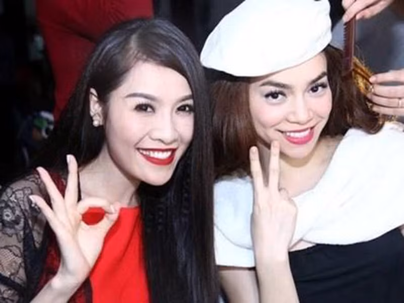 Trong khi đó, Hà Hồ không lên tiếng về lời đồn quanh mối quan hệ tình bạn giữa cô và Quế Vân.