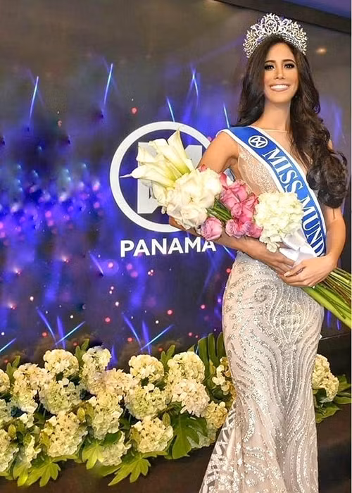Đại diện của Panama ở Hoa hậu Thế giới 2021 cũng lộ diện. Đó là Krysthelle Barretto. Cô đăng quang Hoa hậu Thế giới Panama. Krysthelle năm nay 25 tuổi, là sinh viên năm cuối ngành Tiếp thị và Thiết kế thời trang, có nhiều hoạt động từ thiện.