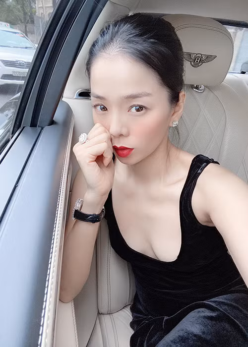 Mới đây, Lệ Quyên khoe trở thành đại sứ một thương hiệu.