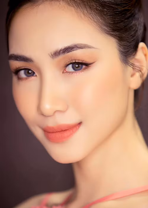 Hoa Minzy tung anh goi cam, bat ngo than met moi