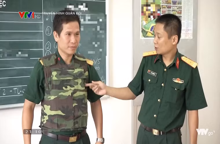 Theo đó trong phóng sự “Chủ động nghiên cứu, ứng dụng công nghệ mới vào sản xuất quốc phòng” trên Truyền hình Quân đội cho thấy Viện Công nghệ thuộc Tổng cục Công nghiệp Quốc phòng đã làm chủ công nghệ chế tạo áo giáp chống đạn cấp III có các tính năng tương đương các sản phẩm đang được sử dụng trong quân đội các nước trên thế giới. Nguồn ảnh: Truyền hình Quân đội.