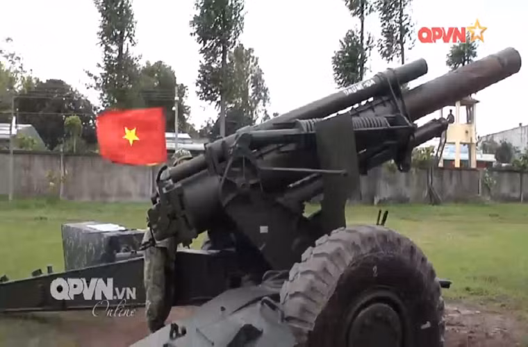 Ở thời điểm hiện tại, M114 là mẫu pháo kéo có cỡ nòng lớn nhất của binh chủng pháo binh lên đến 155mm. Tuy nhiên xét về tầm bắn thì M114 thua xa M46 130m mẫu lựu pháo chủ lực của pháo binh Việt Nam, với tầm bắn lần lượt là 14.6km so với 27.5km Nguồn ảnh: QPVN.