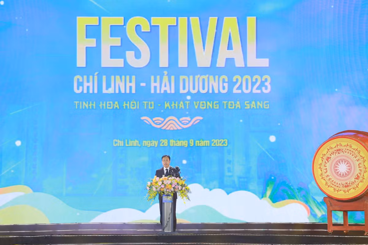 Festival Chí Linh - Hải Dương 2023: Khai mạc hoành tráng, lan tỏa văn hóa dân tộc - Hình 3 Festival Chi Linh - Hai Duong 2023: Khai mac hoanh trang, lan toa van hoa dan toc-Hinh-3