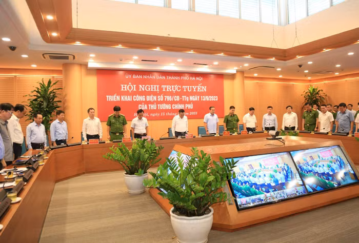 Chủ tịch Hà Nội Trần Sỹ Thanh: “Đừng để sự mất mát 56 gia đình trở thành vô nghĩa” Chu tich Ha Noi Tran Sy Thanh: “Dung de su mat mat 56 gia dinh tro thanh vo nghia”