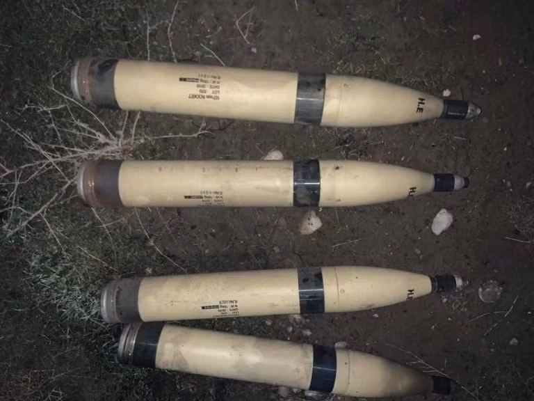 Để thực hiện đợt tấn công, Hezbollah đã sử dụng hệ thống phóng loạt trang bị trên xe tải với những quả đạn của hệ thống Fadjr-1. Loại đạn này được sản xuất tại Iran. Dù không quá mới nhưng nó có thể mang được đạn nổ mảnh, đạn nổ xuyên phá và đạn nổ mạnh.
