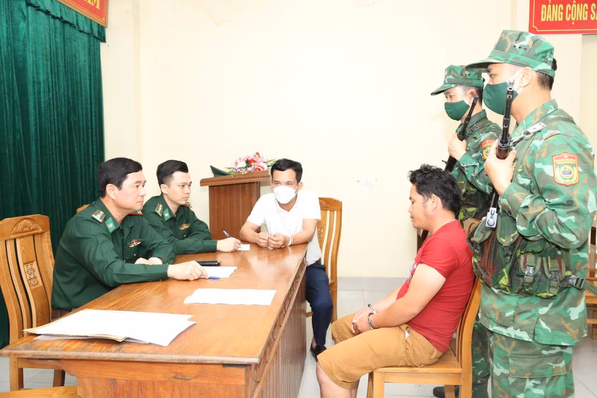 Ha Tinh: Chat dut duong day ma tuy xuyen quoc gia cuc “khung”