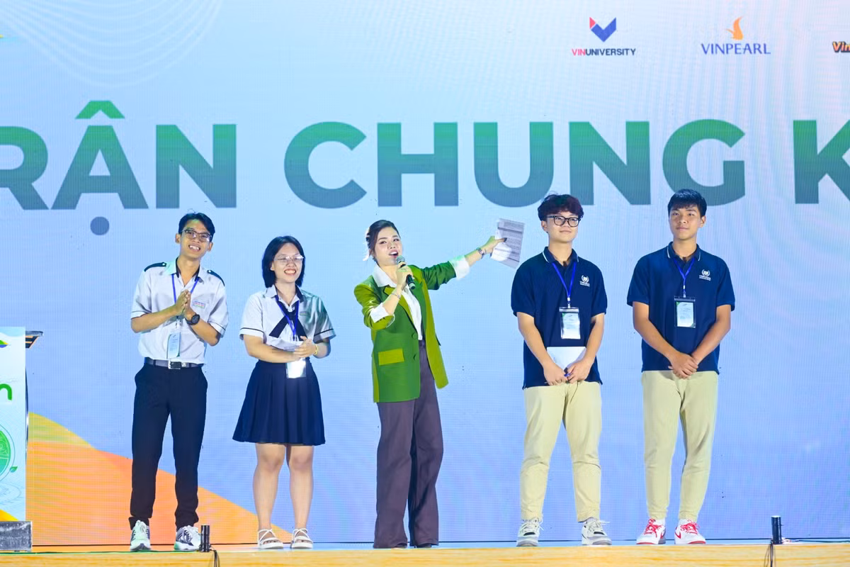 Nhung khoanh khac kho quen trong dem chung ket cuoc thi “Tieng noi Xanh”-Hinh-3